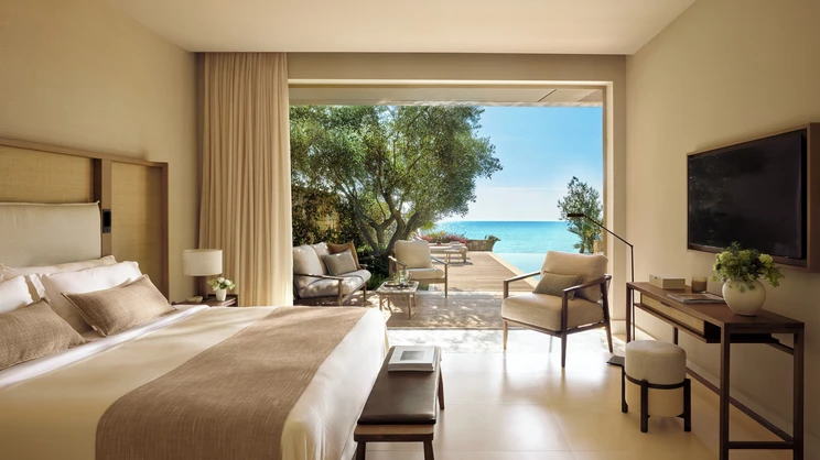 Two Bedroom Bungalow Suite Pool Beach Front